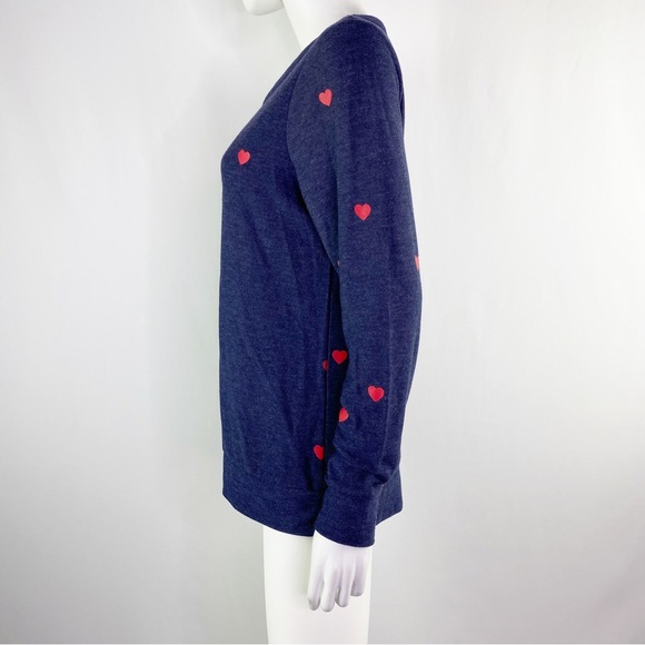 Chaser Navy Blue Scattered Heart Print Pullover Sweatshirt Size L - Picture 2 of 5